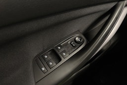 sininen Opel Astra 2016 kuva 23.