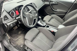 musta Opel Astra 2016 kuva 3.