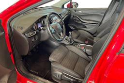 punainen Opel Astra 2016 kuva 6.