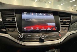 punainen Opel Astra 2016 kuva 16.