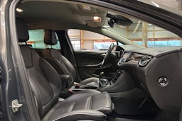 harmaa Opel Astra 2016 kuva 14.