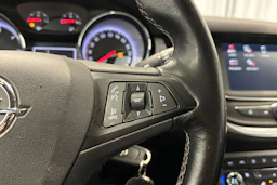 sininen Opel Astra 2016 kuva 14.