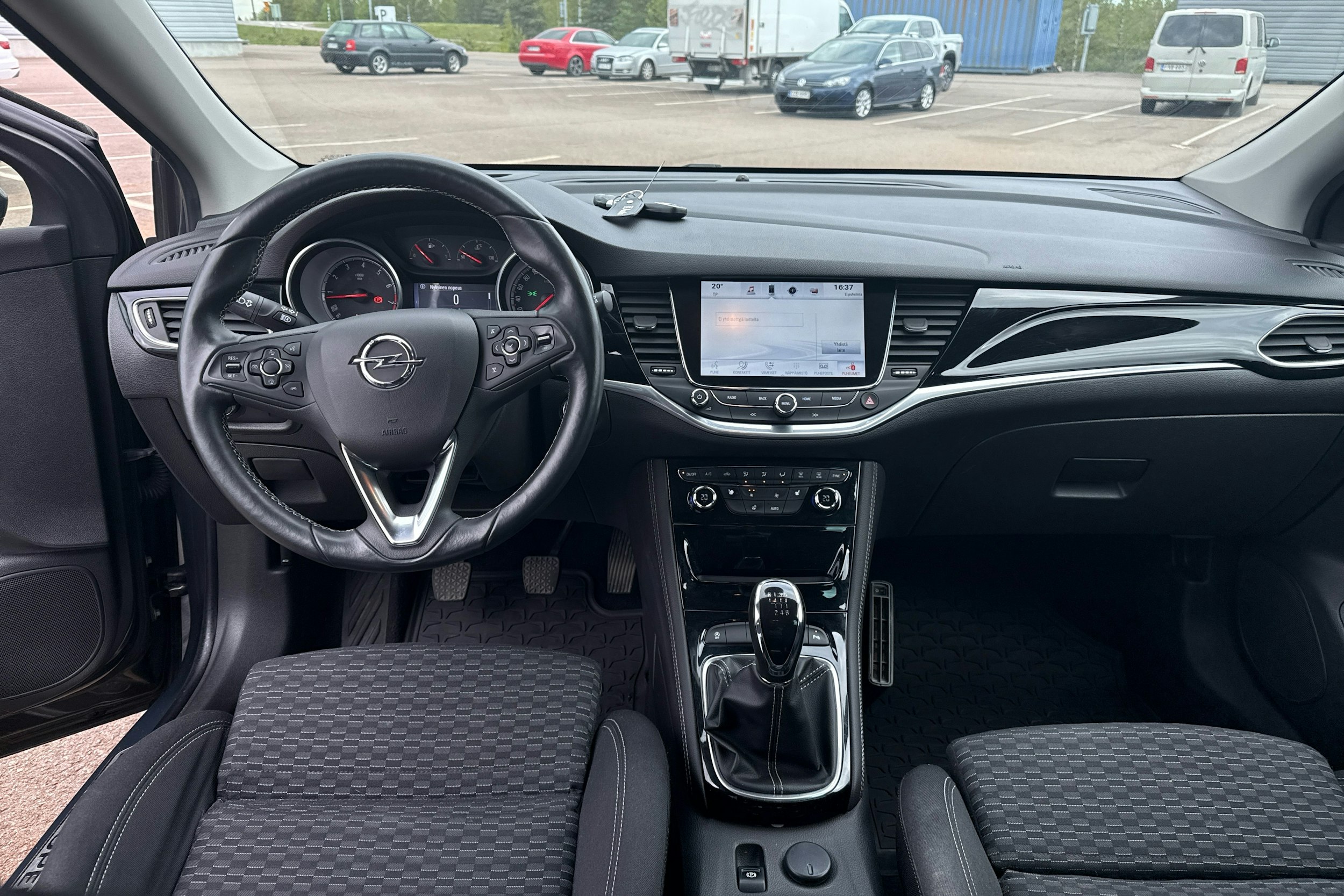 harmaa Opel Astra 2016 kuva 7.