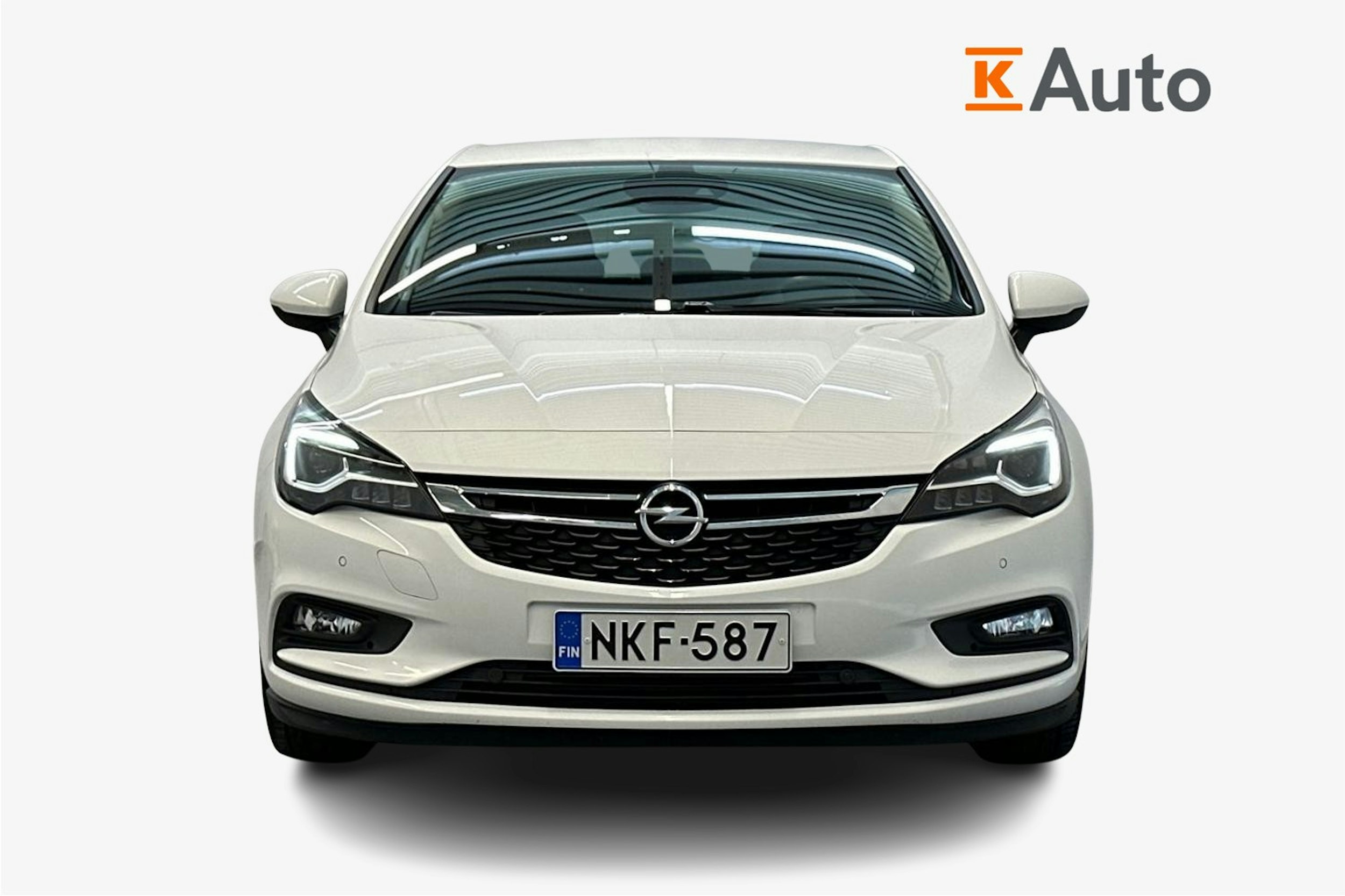 valkoinen Opel Astra 2016 kuva 5.