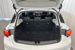 valkoinen Opel Astra 2016 kuva 15.