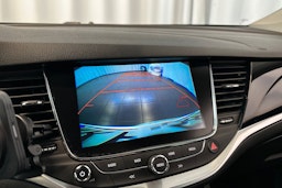 valkoinen Opel Astra 2016 kuva 24.
