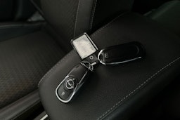 valkoinen Opel Astra 2016 kuva 27.