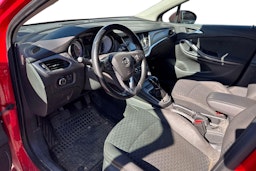 punainen Opel Astra 2016 kuva 3.