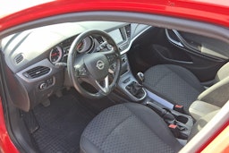 punainen Opel Astra 2016 kuva 7.