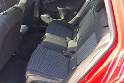 punainen Opel Astra 2016 kuva 10.