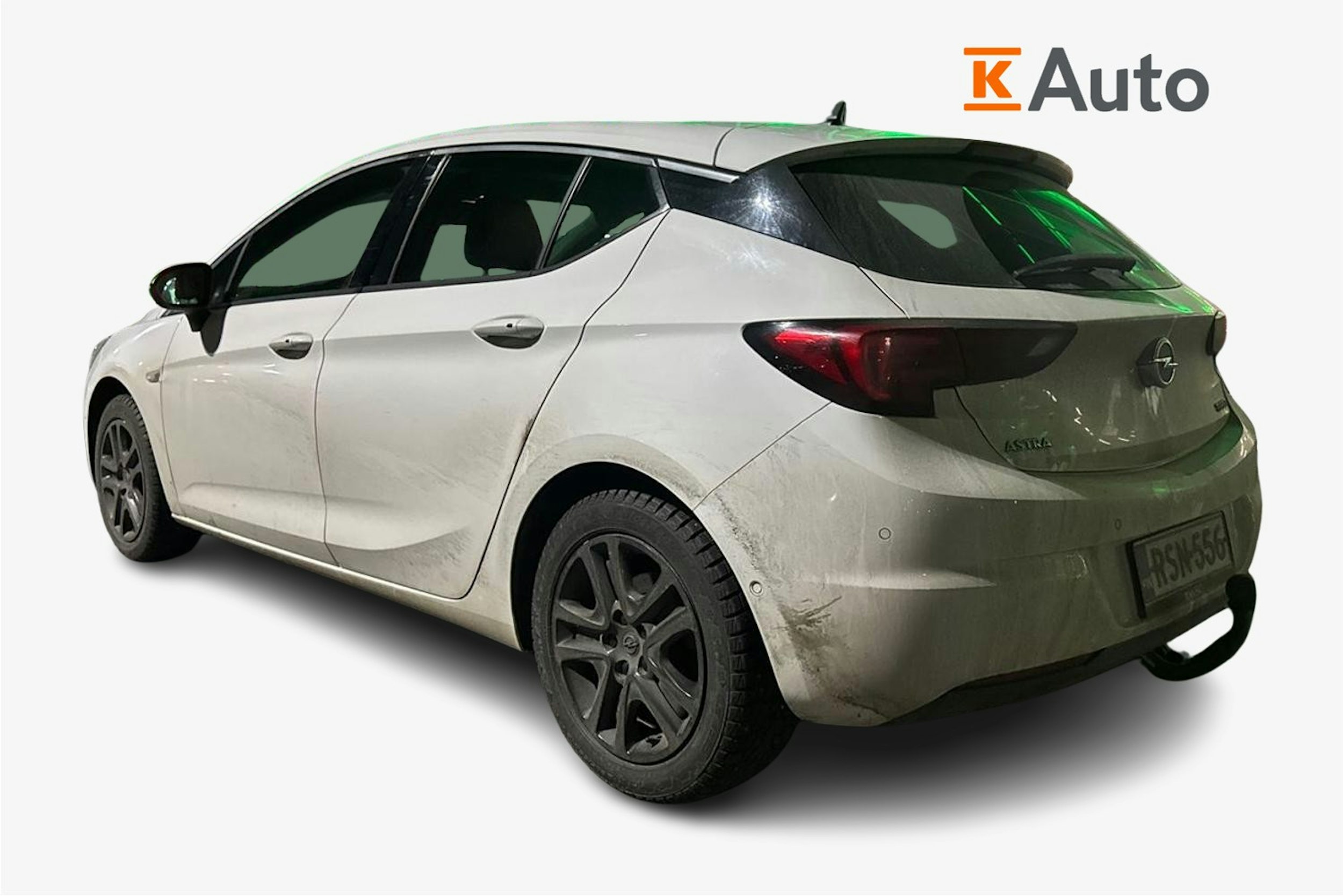 valkoinen Opel Astra 2016 kuva 2.