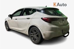 valkoinen Opel Astra 2016 kuva 2.