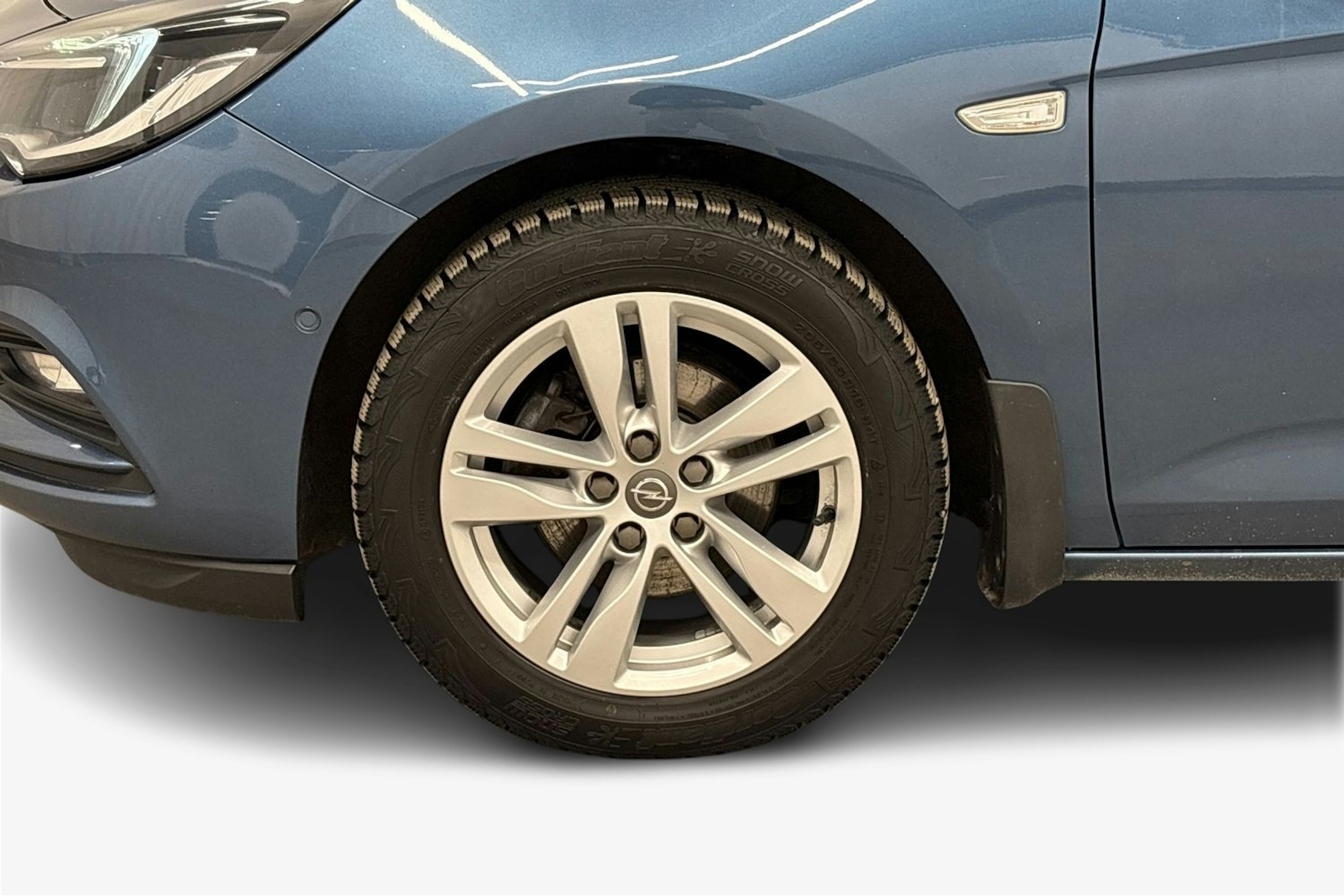 sininen Opel Astra 2016 kuva 9.