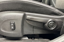 sininen Opel Astra 2016 kuva 14.