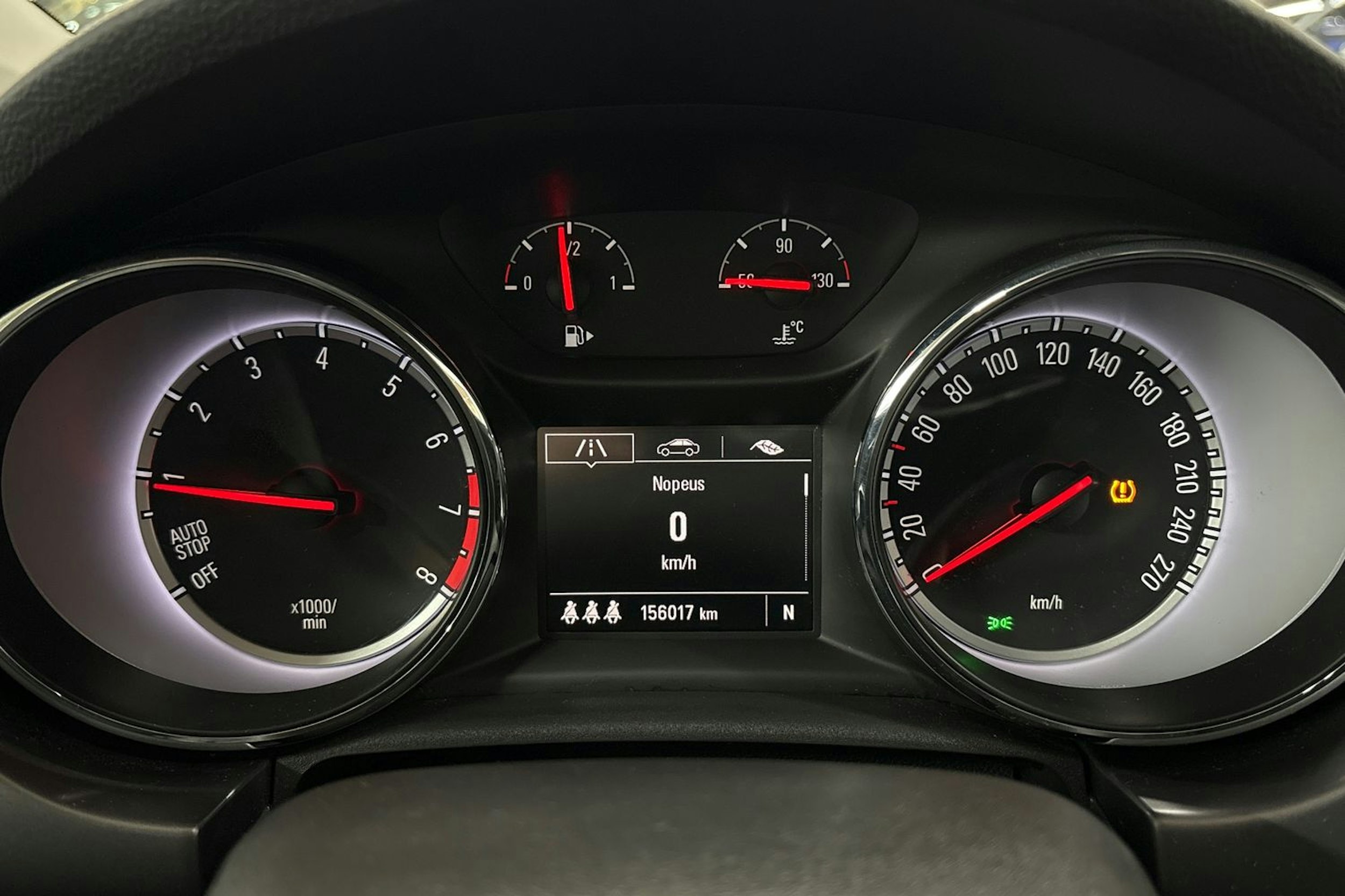 Valkoinen Opel ASTRA 2016 kuva 17.