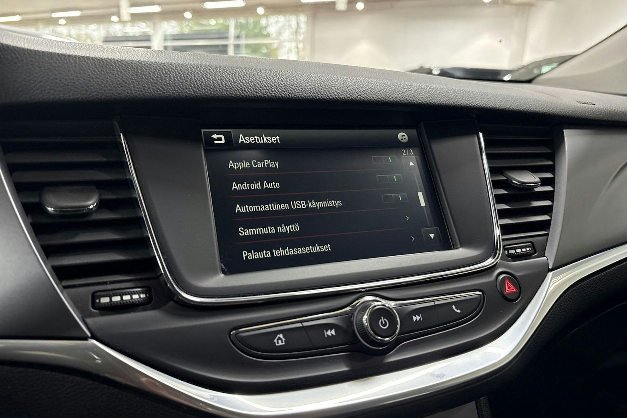 Valkoinen Opel ASTRA 2016 kuva 20.