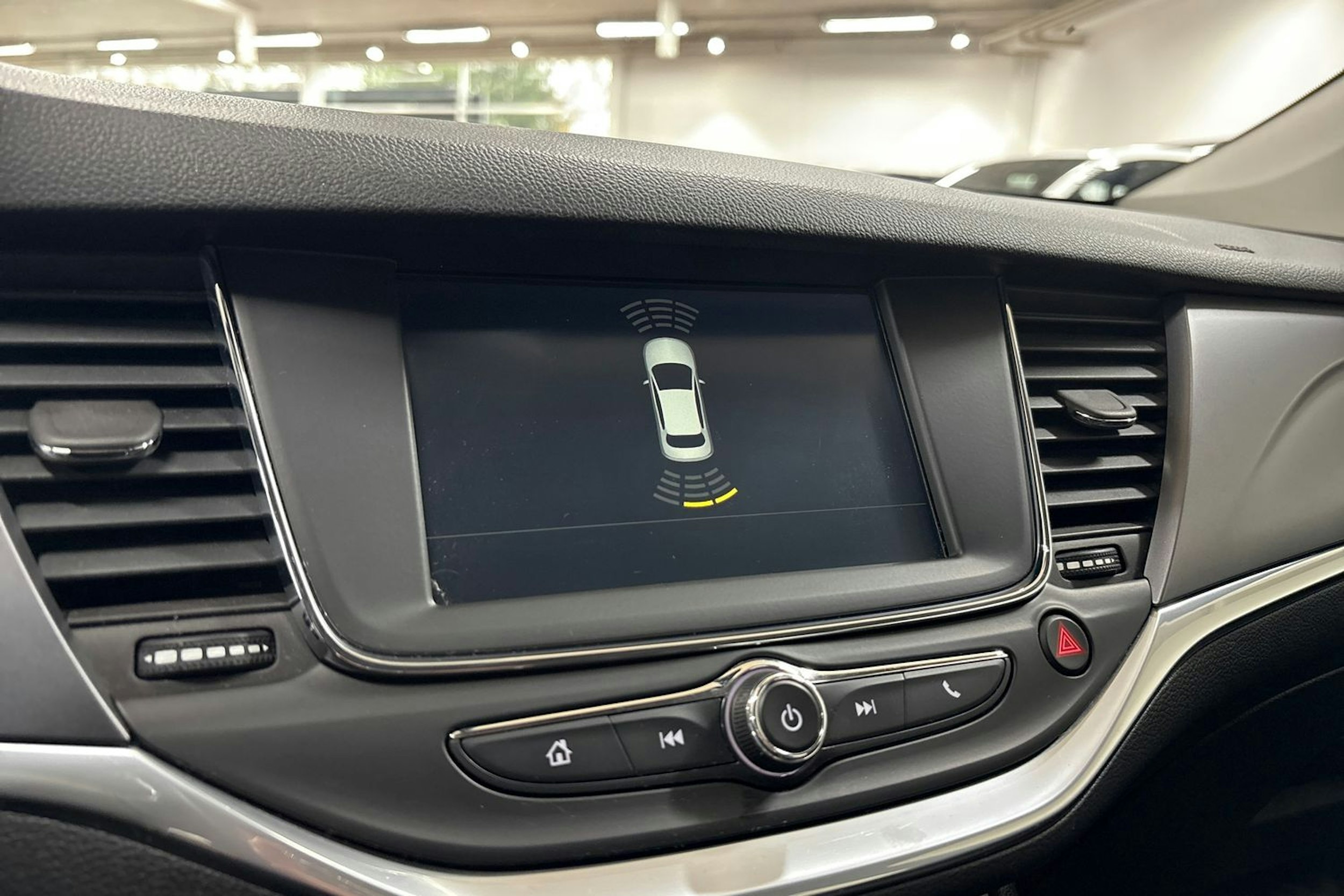 Valkoinen Opel ASTRA 2016 kuva 21.