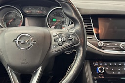 sininen Opel Astra 2016 kuva 13.