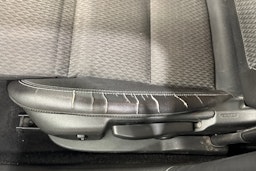 sininen Opel Astra 2016 kuva 22.