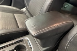 sininen Opel Astra 2016 kuva 23.