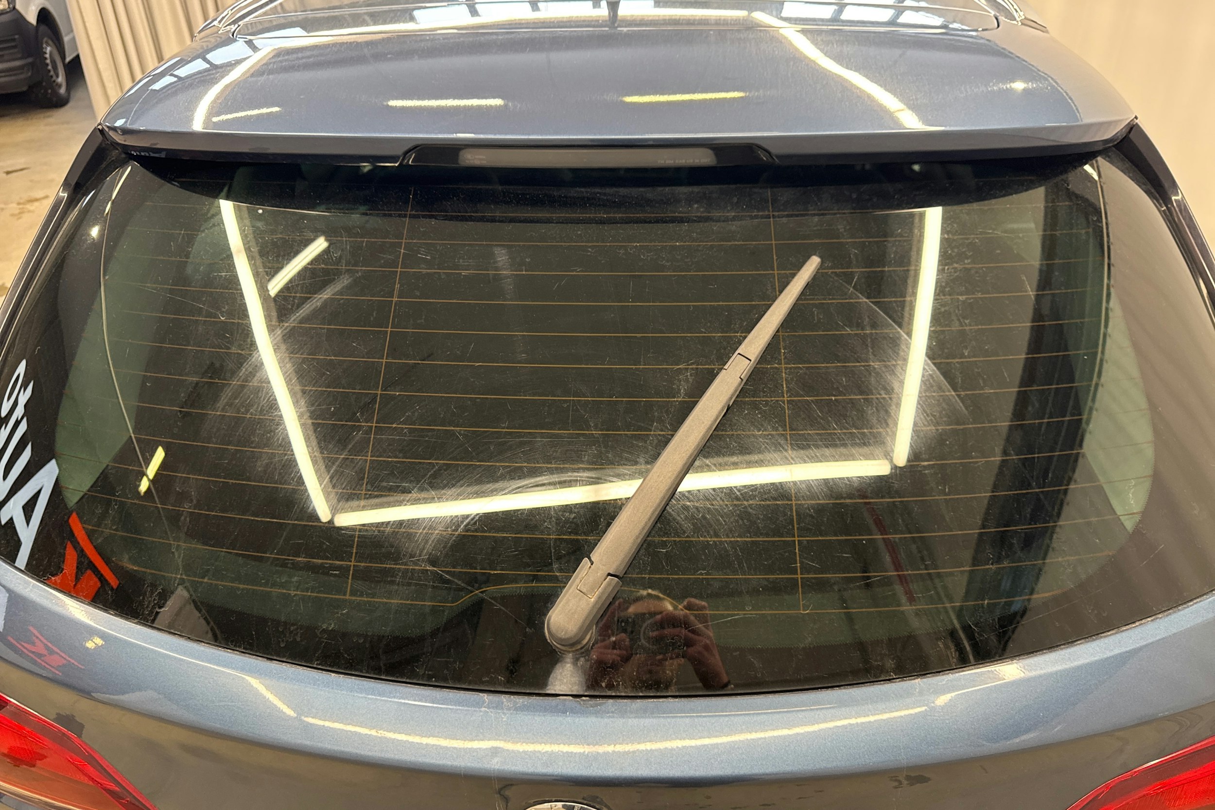 sininen Opel Astra 2016 kuva 24.