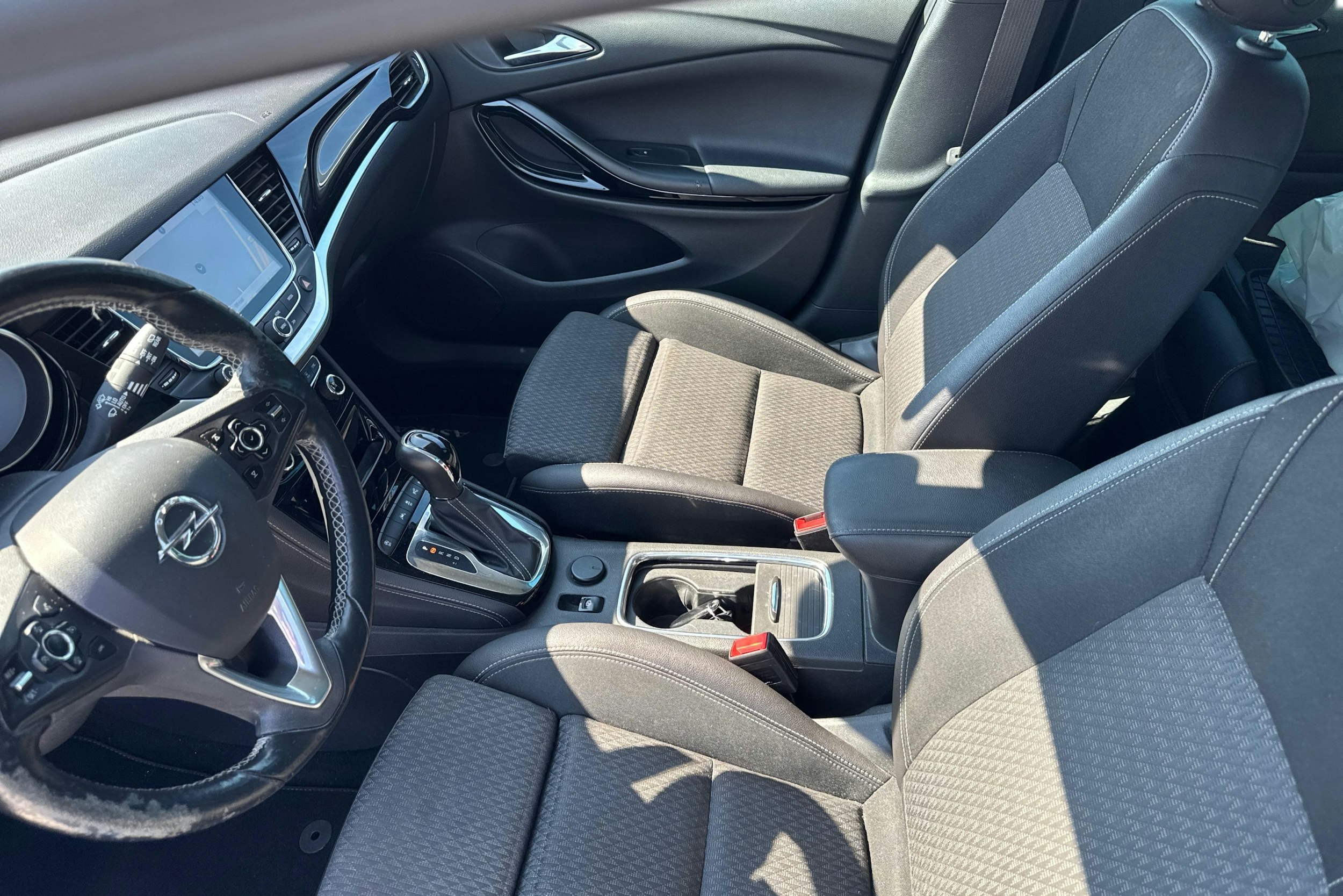 Musta Opel ASTRA 2016 kuva 3.