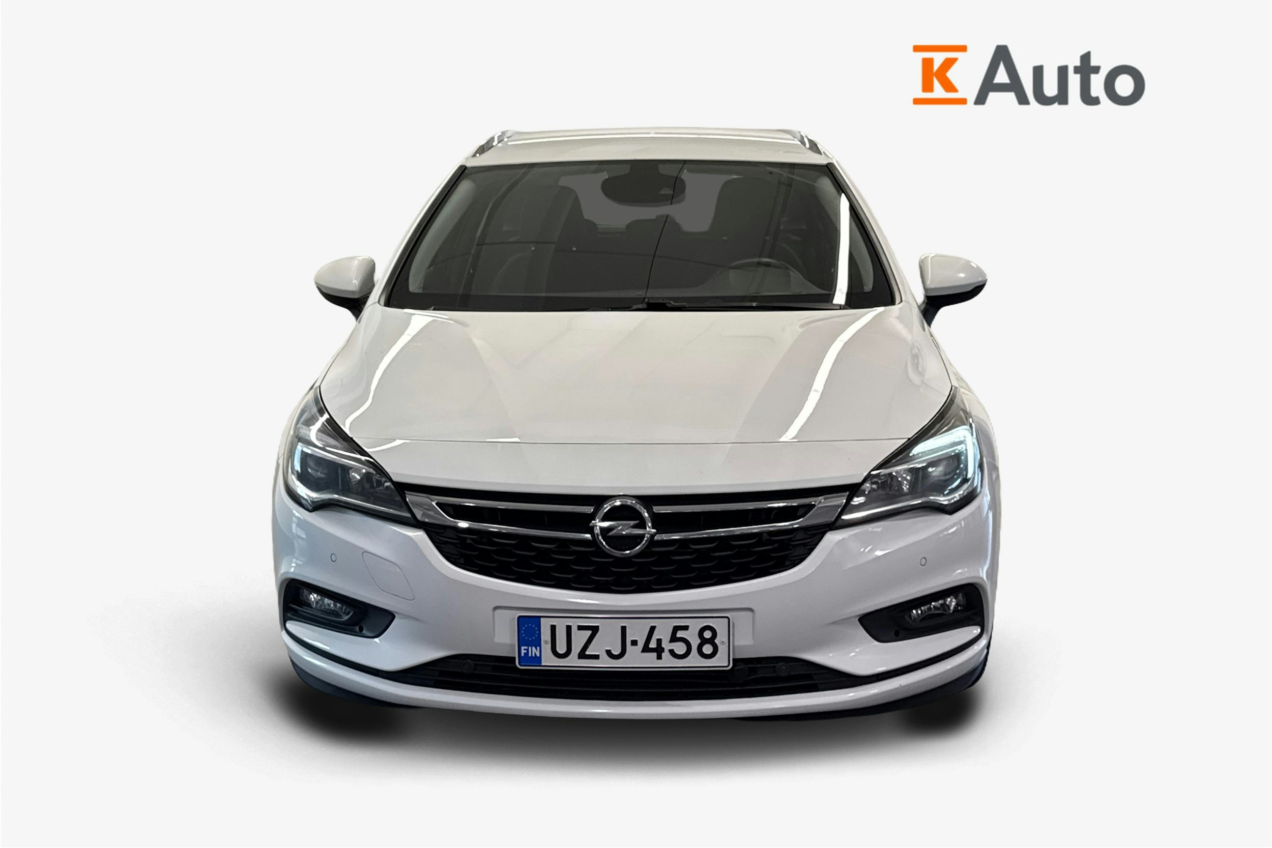 valkoinen Opel Astra 2016 kuva 5.