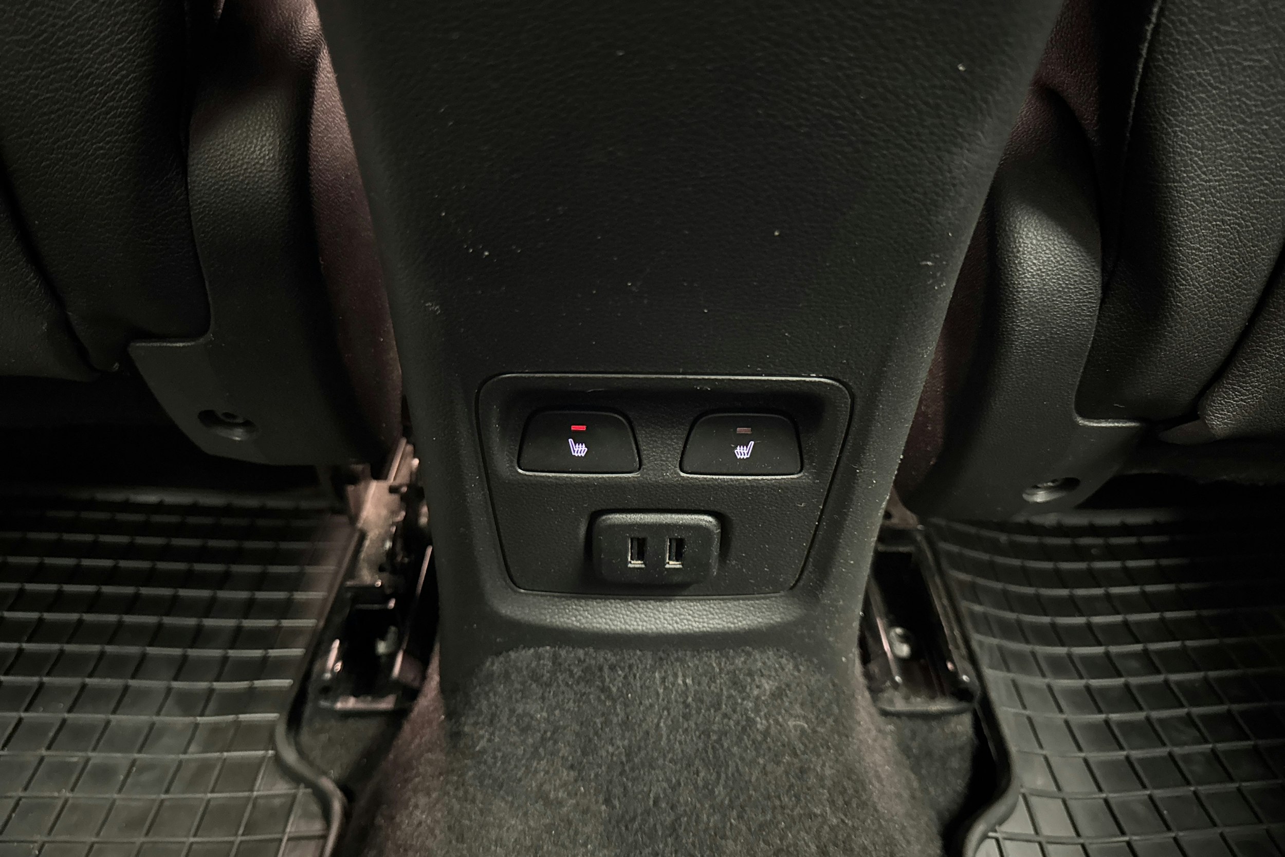 valkoinen Opel Astra 2016 kuva 16.