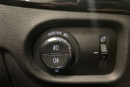 valkoinen Opel Astra 2016 kuva 18.