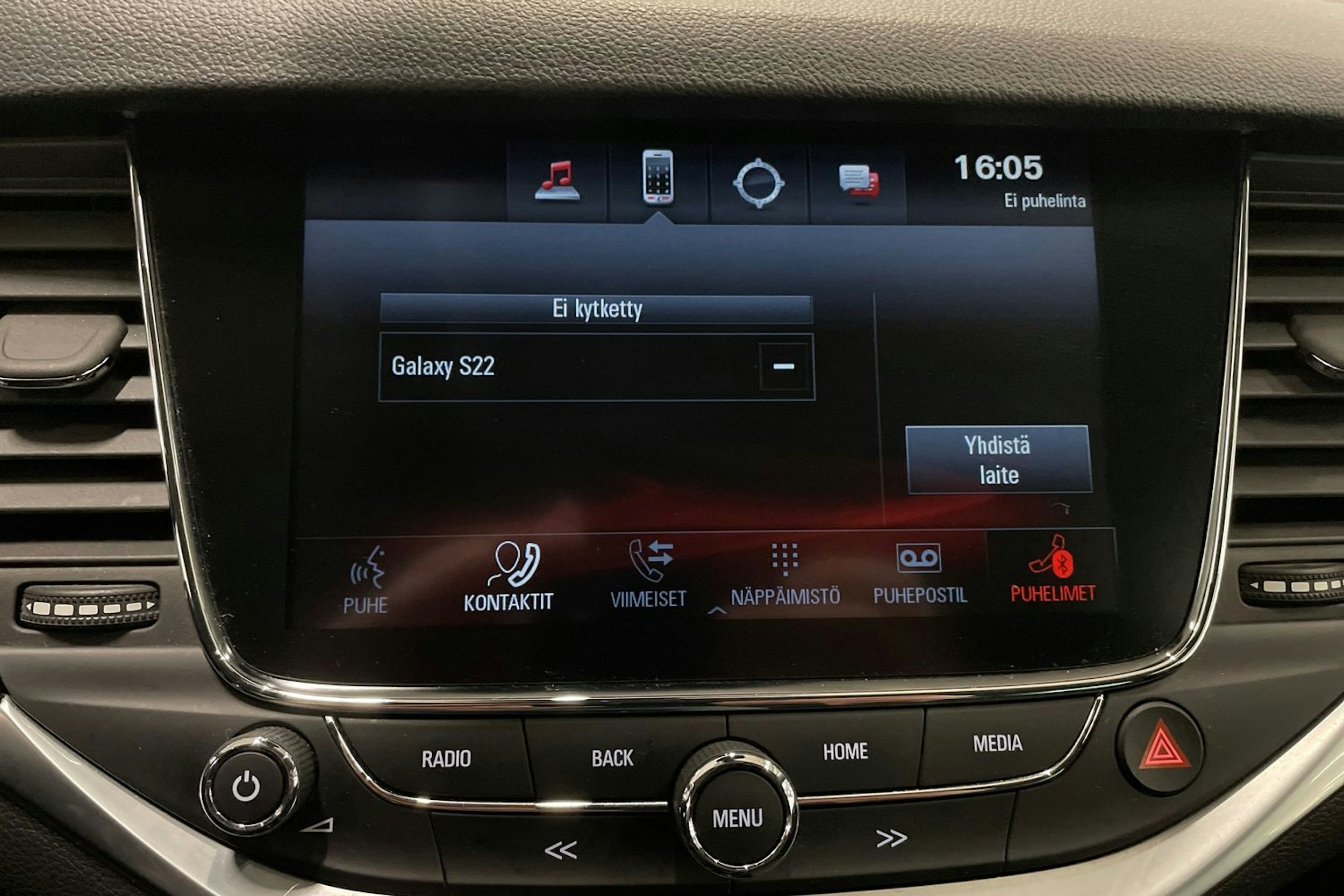 valkoinen Opel Astra 2016 kuva 22.