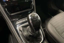 valkoinen Opel Astra 2016 kuva 26.