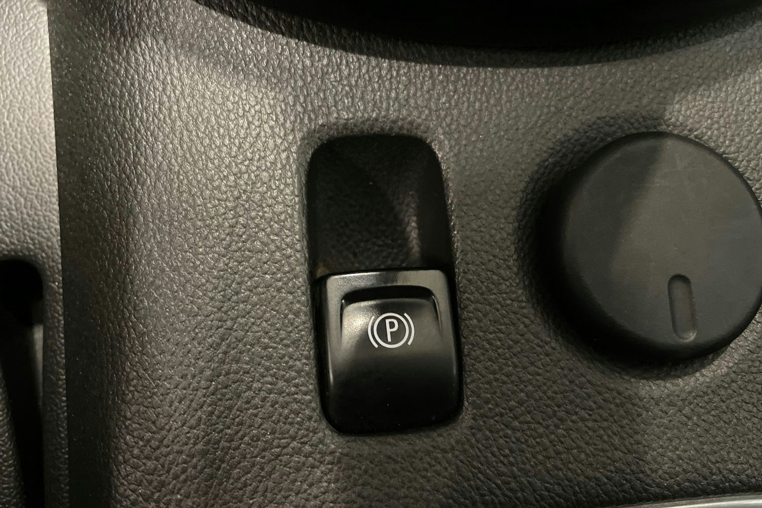 valkoinen Opel Astra 2016 kuva 27.