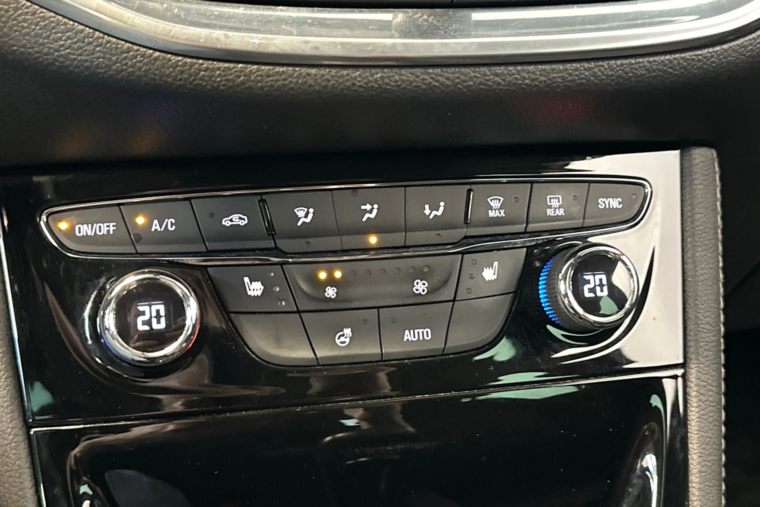 harmaa Opel Astra 2016 kuva 18.