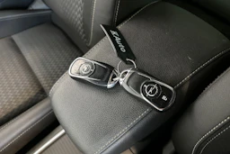 harmaa Opel Astra 2016 kuva 26.