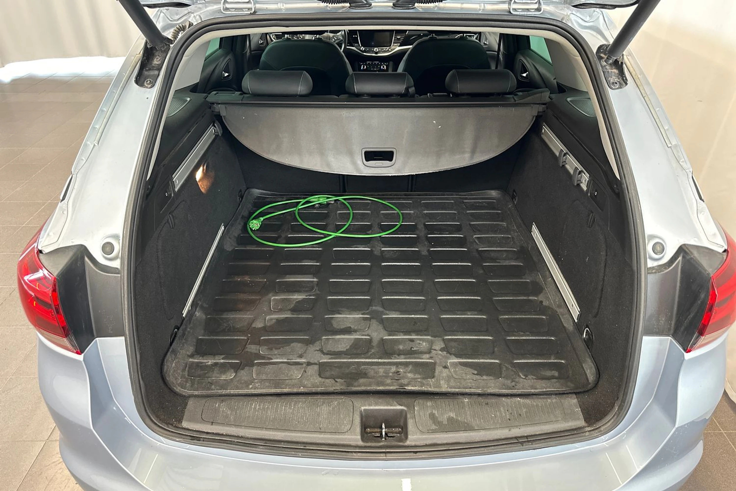 hopea Opel Astra 2016 kuva 15.