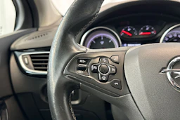 hopea Opel Astra 2016 kuva 17.