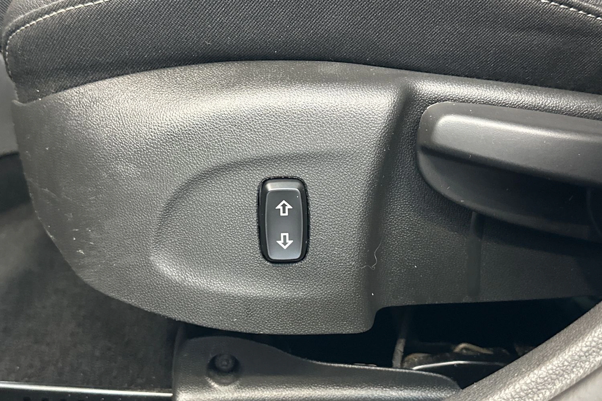 hopea Opel Astra 2016 kuva 24.