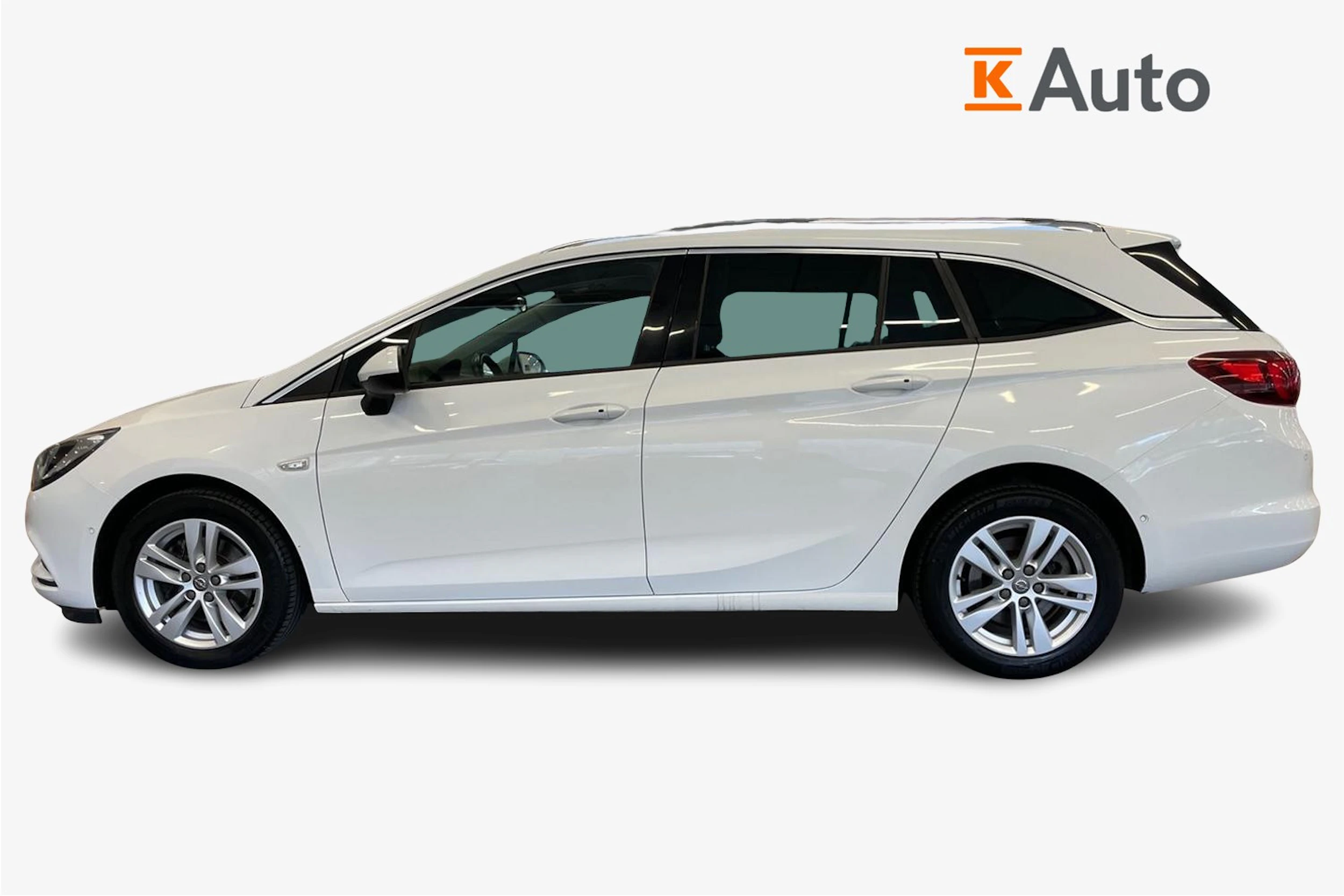 valkoinen Opel Astra 2017 kuva 5.