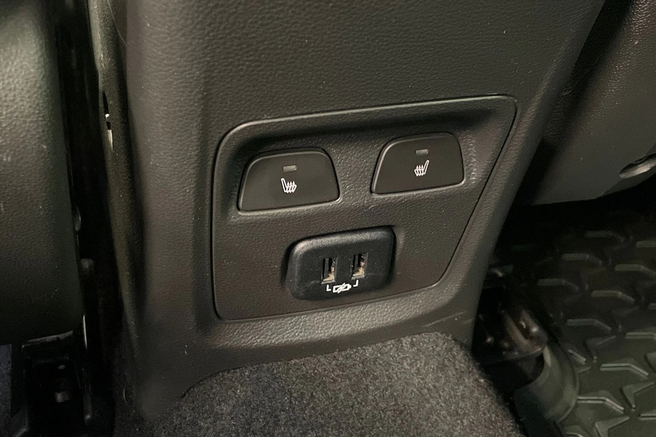 valkoinen Opel Astra 2017 kuva 14.