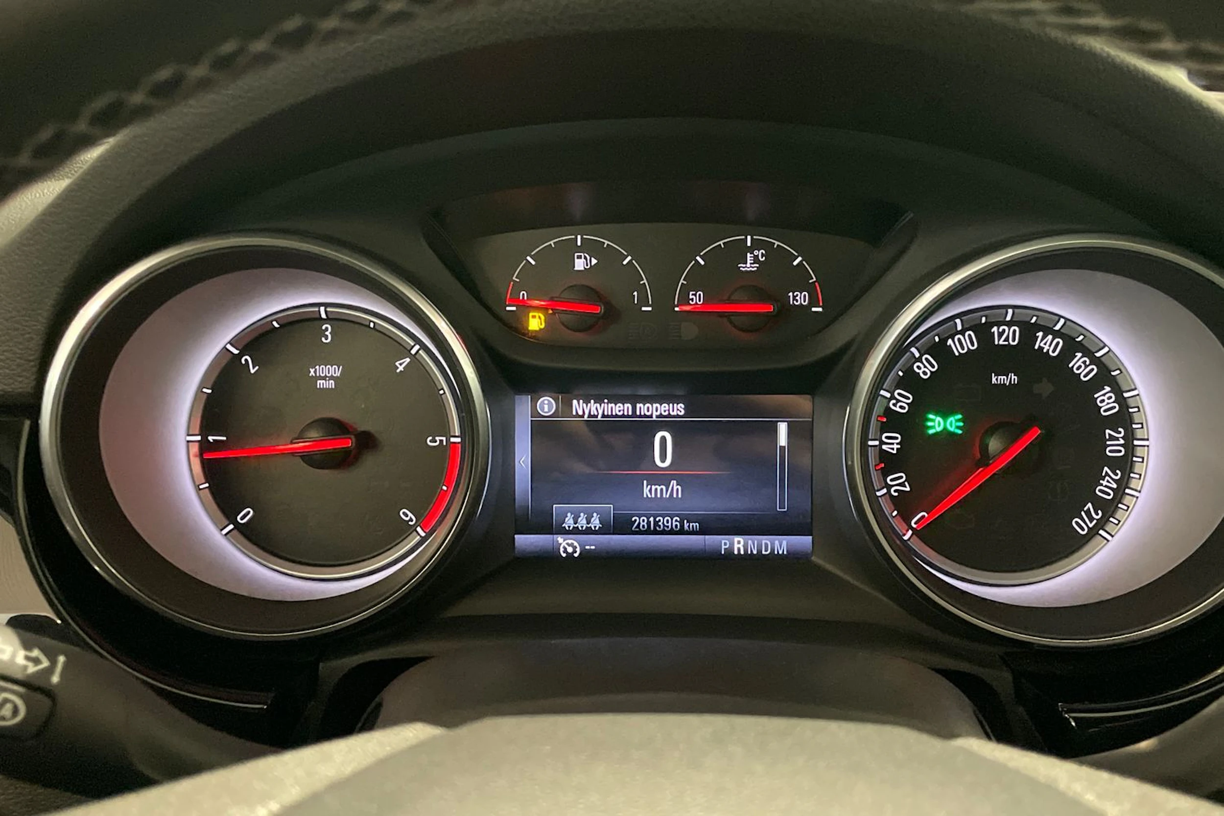 valkoinen Opel Astra 2017 kuva 23.
