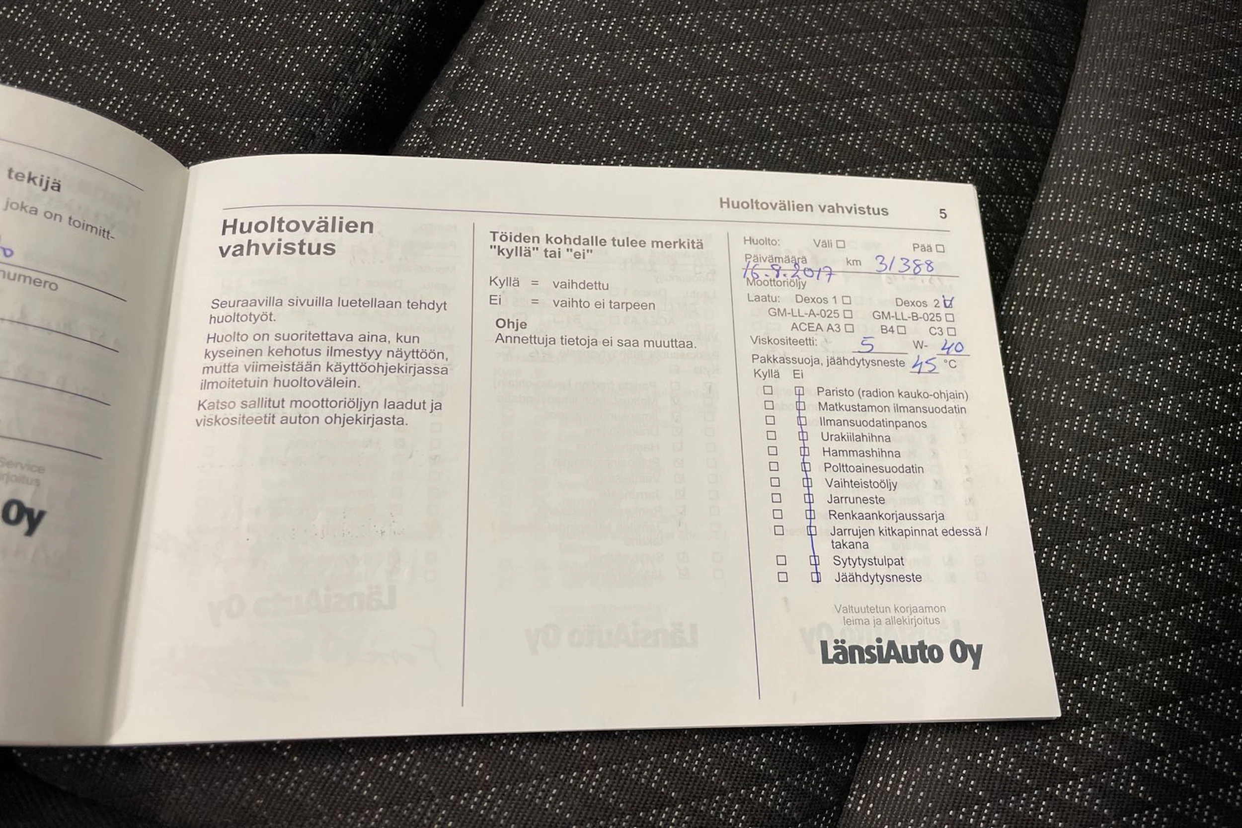 valkoinen Opel Astra 2017 kuva 26.