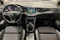 punainen Opel Astra 2017 kuva 7.