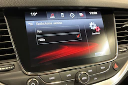 punainen Opel Astra 2017 kuva 26.