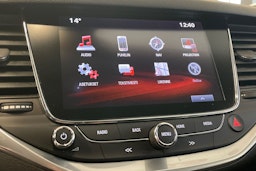 punainen Opel Astra 2017 kuva 17.