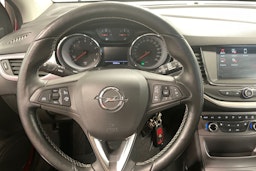 Punainen Opel ASTRA 2017 kuva 19.