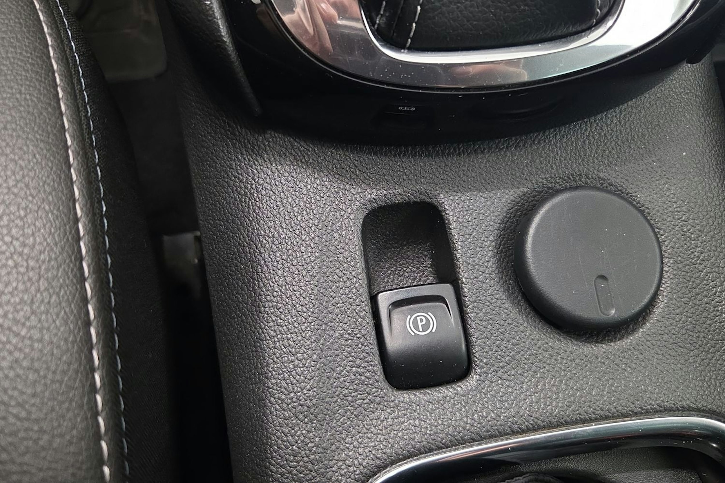 Harmaa Opel ASTRA 2017 kuva 19.