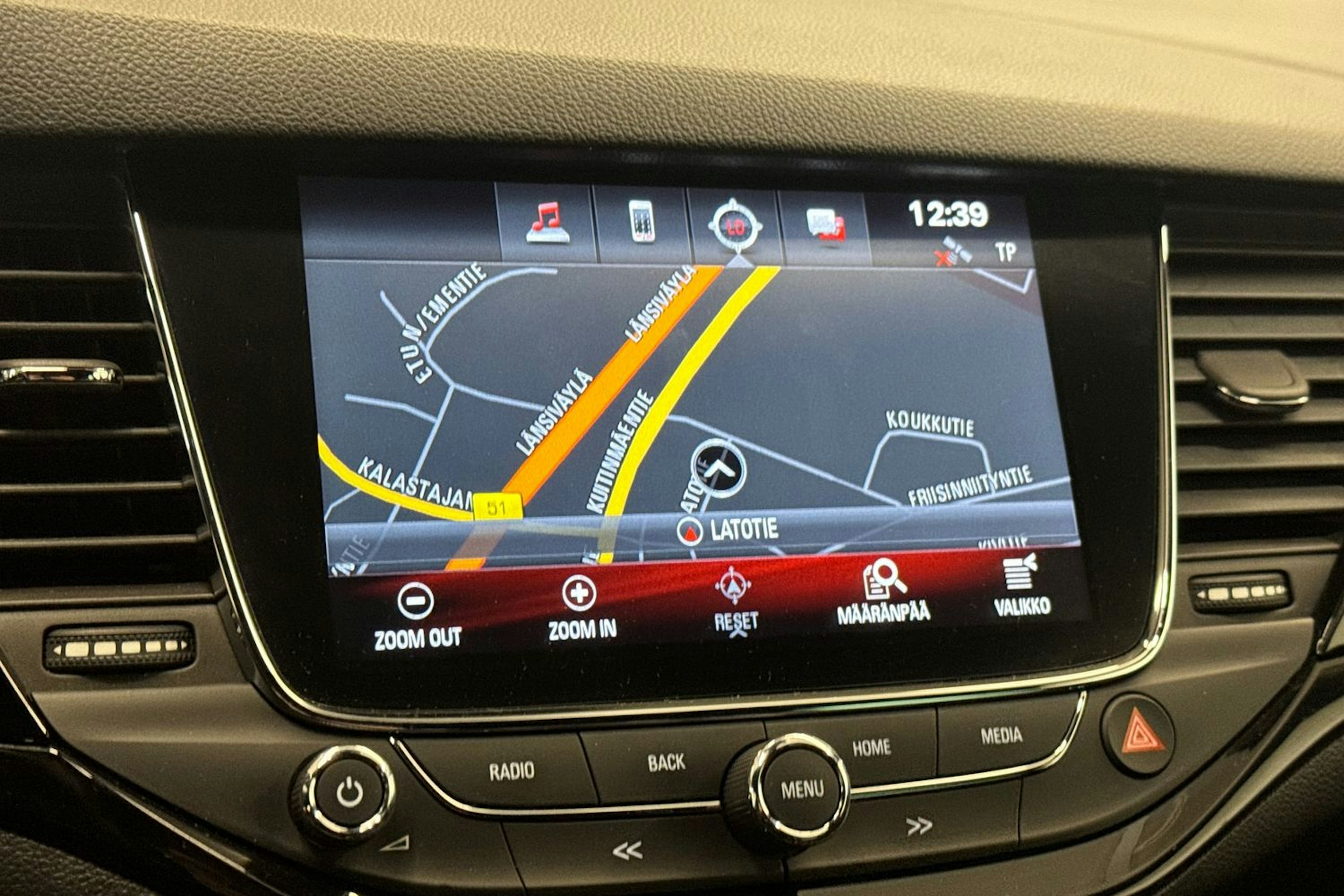 Harmaa Opel ASTRA 2017 kuva 25.