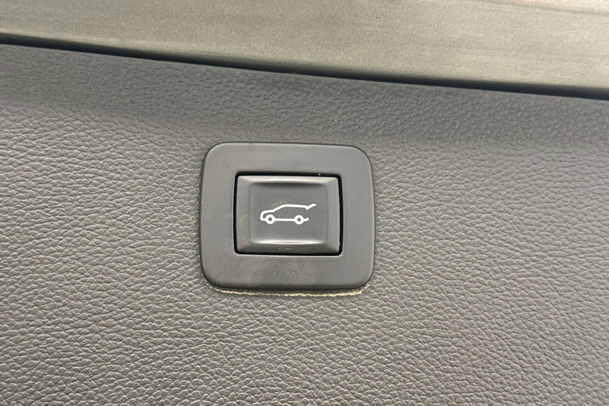 Harmaa Opel ASTRA 2017 kuva 34.