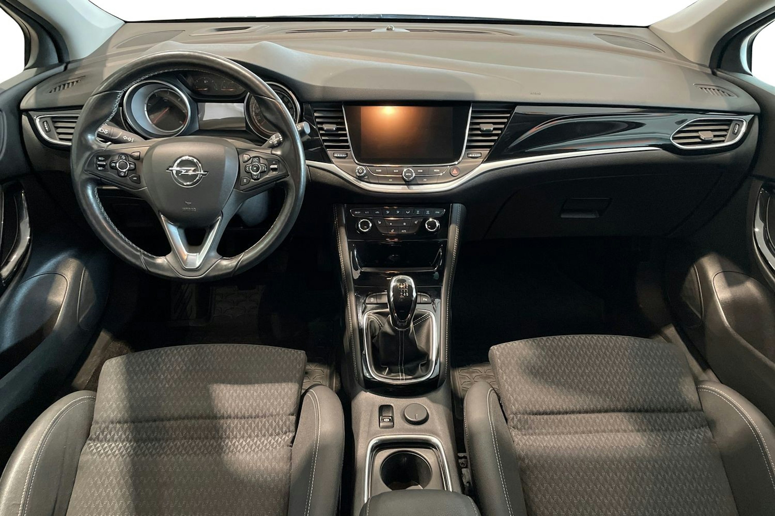 hopea Opel Astra 2017 kuva 9.