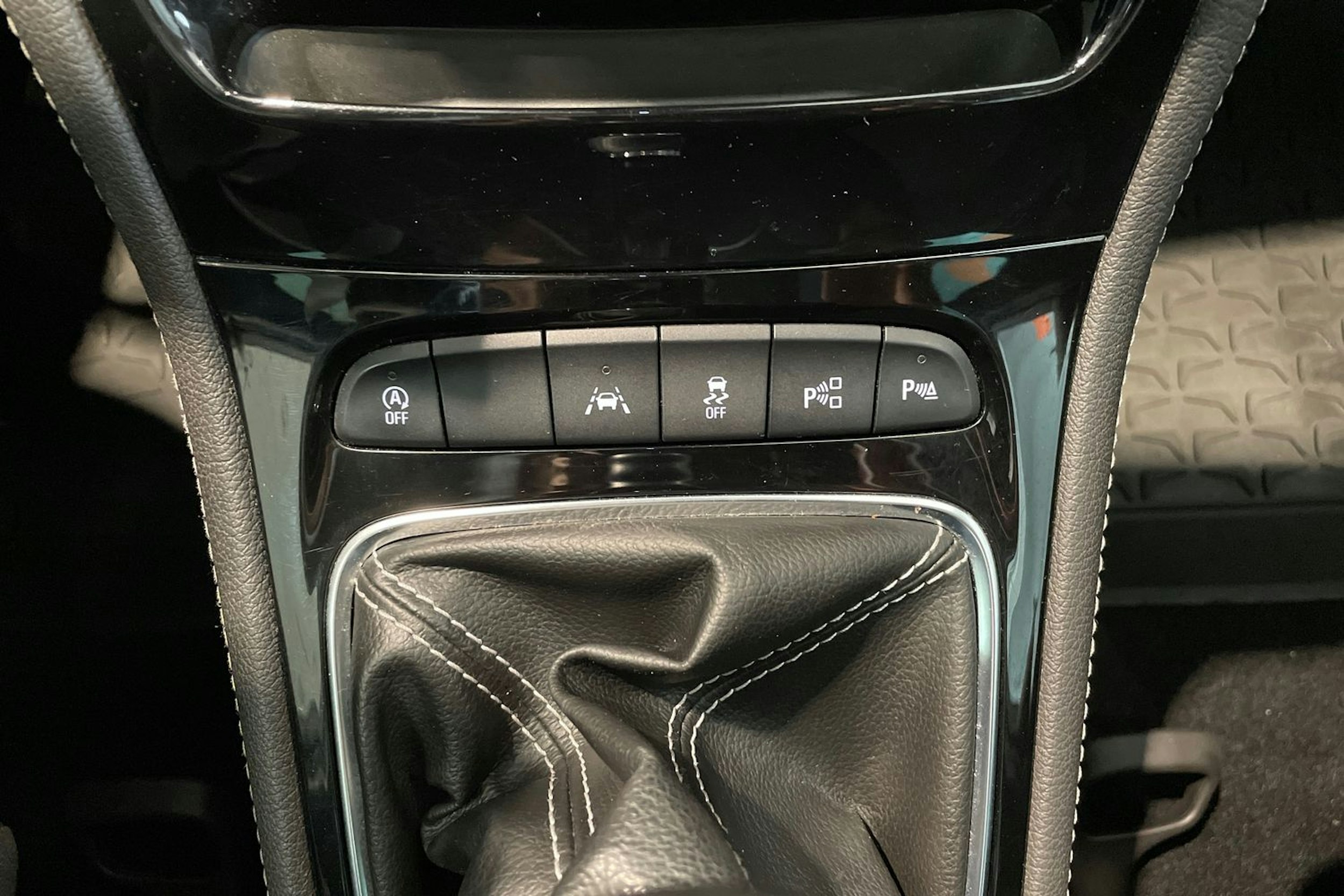 hopea Opel Astra 2017 kuva 20.